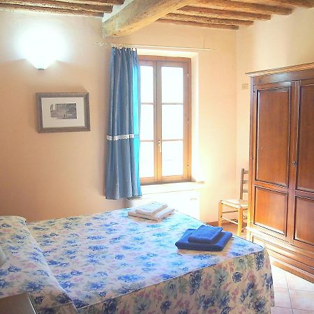 Nell'Antica Torre Di Fronte A Siena Apartment Exterior photo