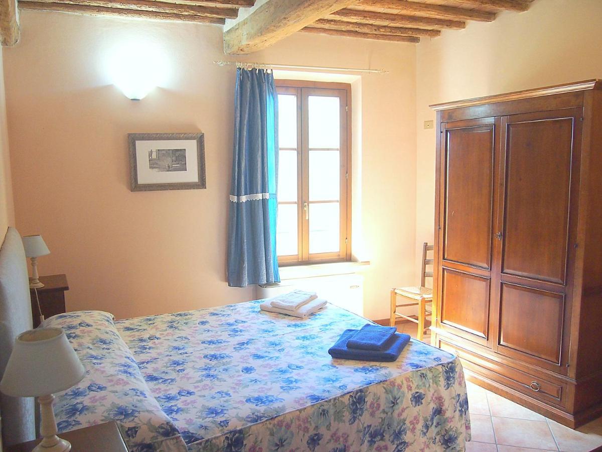 Nell'Antica Torre Di Fronte A Siena Apartment Exterior photo